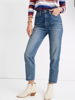 Madewell Jeans Size 27T The Mom Jean Distressed Stretch Blue